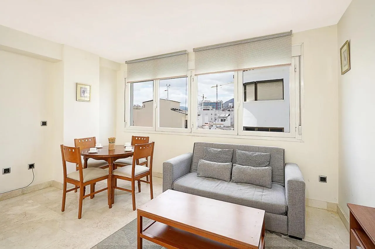 Apartamento en 1ª línea de playa, Estepona Centro